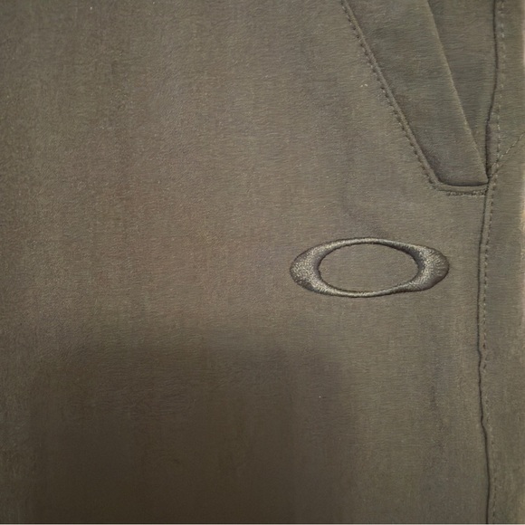 Oakley -Men’s Black Joggers Size 38W 32L - Picture 9 of 9